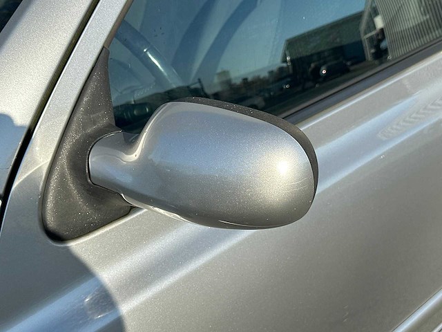 Nissan - micra - 1.4 tekna - car - 2006 - afbeelding 15 van  29