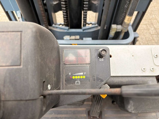 Nissan - n01l-13u - vorkheftruck - afbeelding 7 van  9