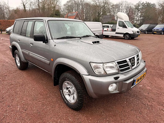 Nissan - patrol gr - patrol gr 3.0 di lux.voll b-st - bedrijfswagen - afbeelding 15 van  21