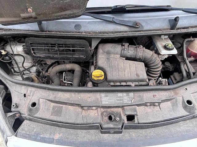 Nissan - primastar - 115.27 2.0dci 310l - bedrijfswagen - afbeelding 2 van  25