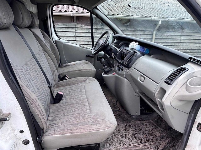 Nissan - primastar - 115.27 2.0dci 310l - bedrijfswagen - afbeelding 17 van  25