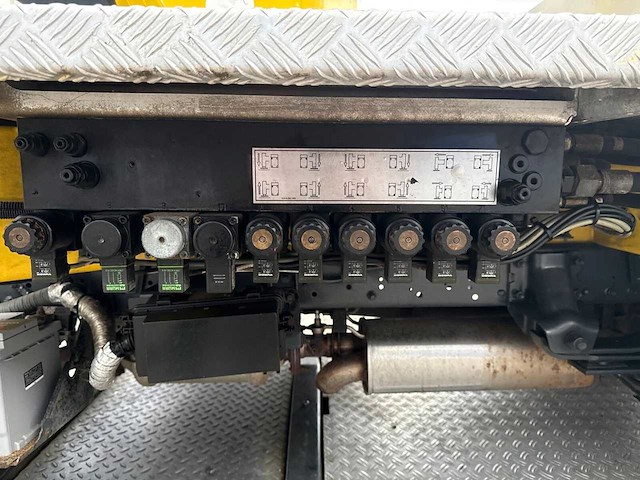 Nissan - tb 270 - bedrijfswagen - afbeelding 13 van  22