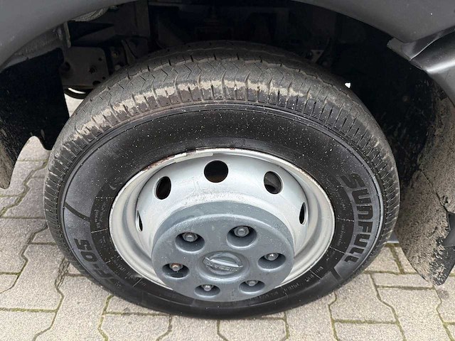 Nissan - tb 270 - bedrijfswagen - afbeelding 9 van  22