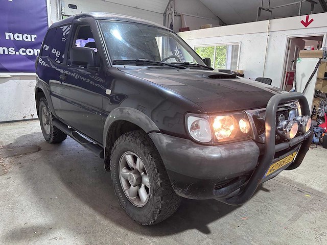 Nissan - terrano ll - 2.7 td comfort b-st. 4x4 - 42-vs-jp - afbeelding 16 van  20