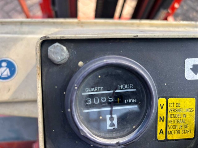 Nissan 18u vorkheftruck - afbeelding 10 van  10
