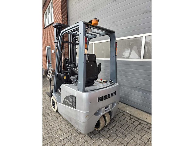 Nissan 1n1l150 1145uur vorkheftruck - afbeelding 3 van  10