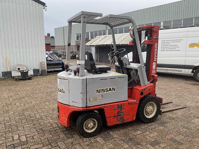 Nissan 2500kg vorkheftruck - afbeelding 4 van  10