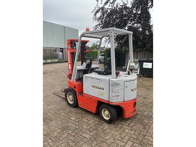 Nissan 2500kg vorkheftruck - afbeelding 2 van  4