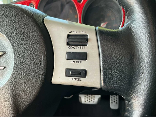 Nissan 350z | 3.5 v6 | 287 pk | 2003 | youngtimer | xenon koplampen | bose | lederen interieur | marge auto - afbeelding 35 van  52