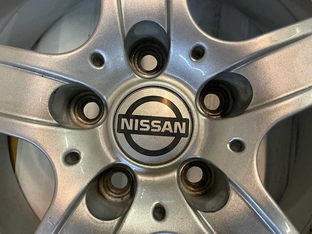Nissan 6,5jx16h2 velgenset - afbeelding 3 van  5