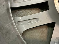 Nissan 7,0jx17 velgenset - afbeelding 3 van  4
