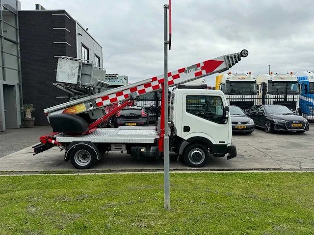 Nissan a 20 t aerial work platform nt400 cabstar palfinger i - afbeelding 17 van  19
