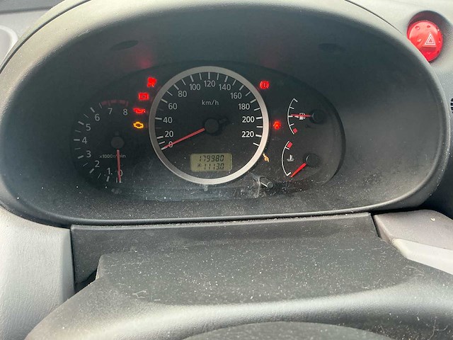 Nissan almera tino 1.8 tekna personenauto - afbeelding 3 van  29