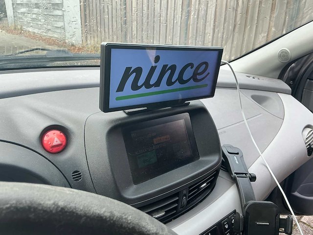 Nissan almera tino 1.8 tekna personenauto - afbeelding 4 van  29