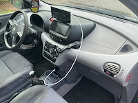 Nissan almera tino 1.8 tekna personenauto - afbeelding 8 van  29