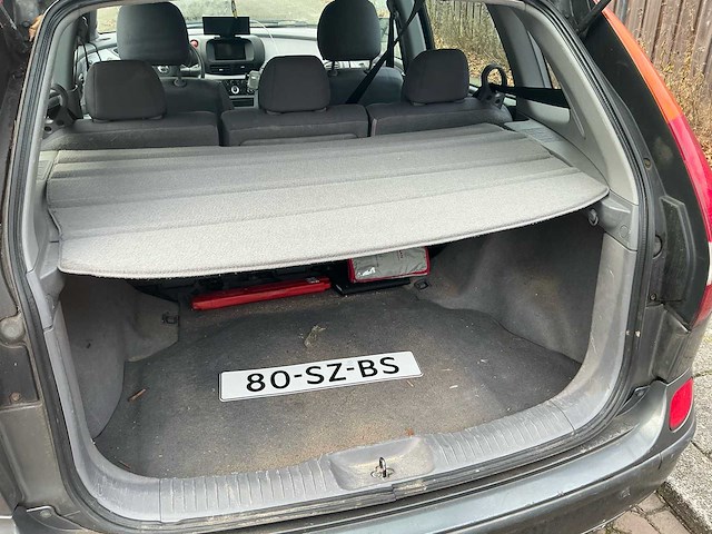 Nissan almera tino 1.8 tekna personenauto - afbeelding 11 van  29