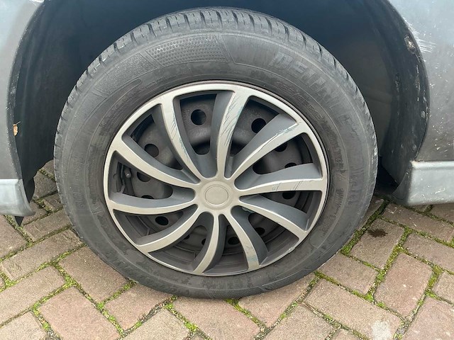 Nissan almera tino 1.8 tekna personenauto - afbeelding 14 van  29