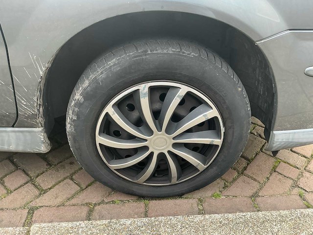 Nissan almera tino 1.8 tekna personenauto - afbeelding 17 van  29