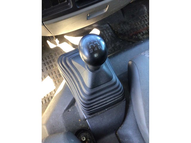 Nissan cabstar cmc - tb200 - aerial work platforms - 2012 - afbeelding 8 van  19