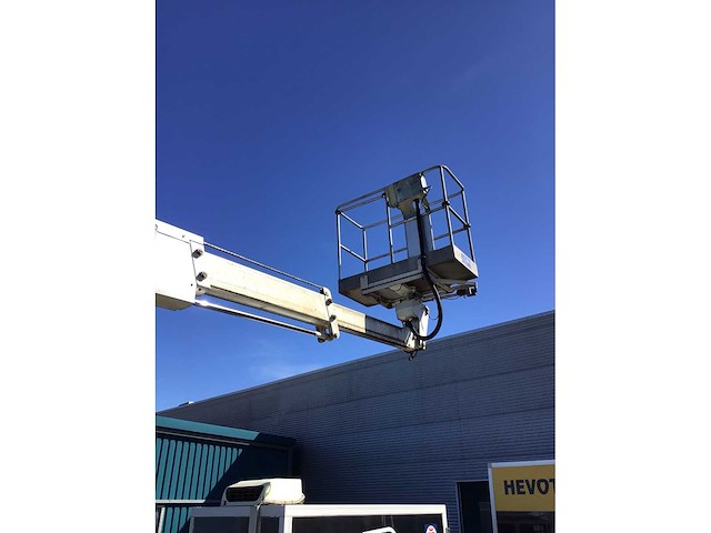 Nissan cabstar cmc - tb200 - aerial work platforms - 2012 - afbeelding 14 van  19