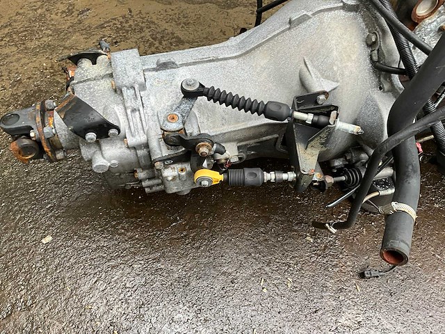 Nissan dieselmotor - afbeelding 2 van  8