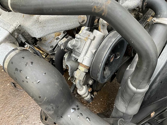 Nissan dieselmotor - afbeelding 7 van  8