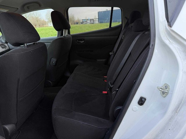 Nissan leaf acenta 30 kwh automaat, kz-242-s - afbeelding 15 van  17