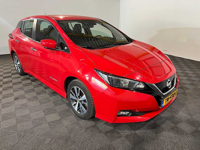 Nissan leaf acenta 40 kwh, tn-930-j - afbeelding 16 van  18