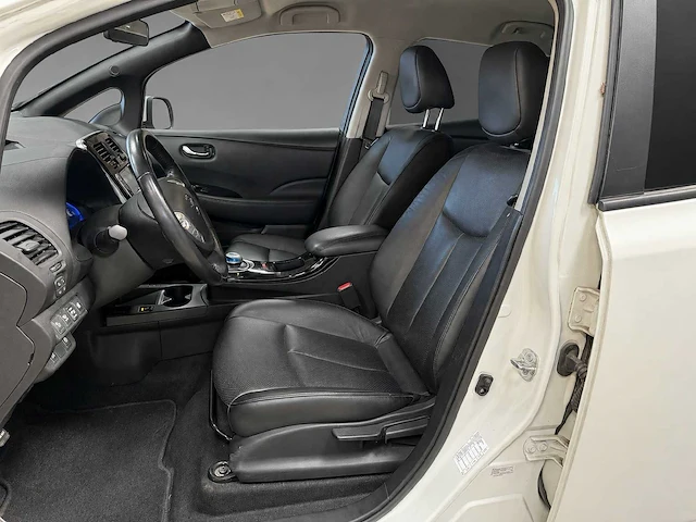 Nissan leaf business edition 30 kwh | nr-788-d - afbeelding 19 van  25