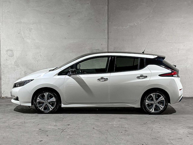 Nissan leaf n-connecta 40 kwh 150pk 2018 (origineel-nl), ts-273-t - afbeelding 11 van  24