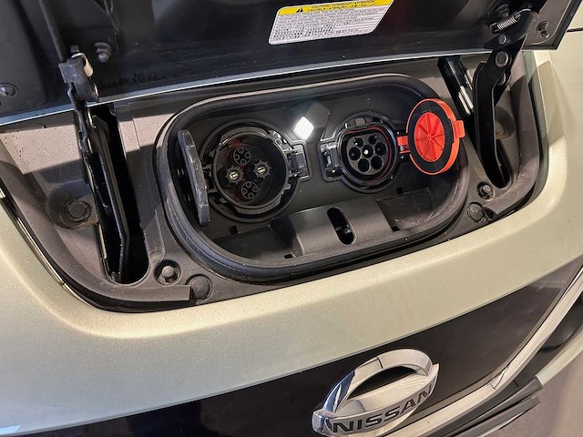 Nissan leaf tekna 40 kwh r-073-vs - afbeelding 14 van  21