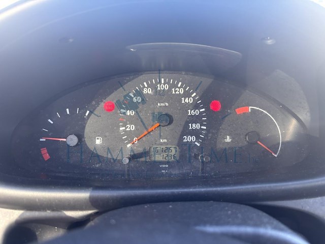 Nissan micra 1.2i visia, 1999 - afbeelding 2 van  29