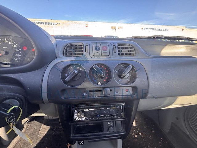 Nissan micra 1.2i visia, 1999 - afbeelding 4 van  29