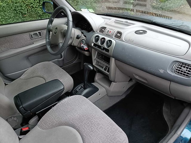 Nissan micra 1.4 luxury cvt automaat, 37-gf-tj - afbeelding 2 van  16