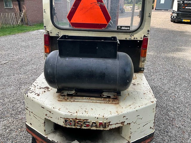 Nissan ph 02 a 25u vorkheftruck - afbeelding 9 van  16