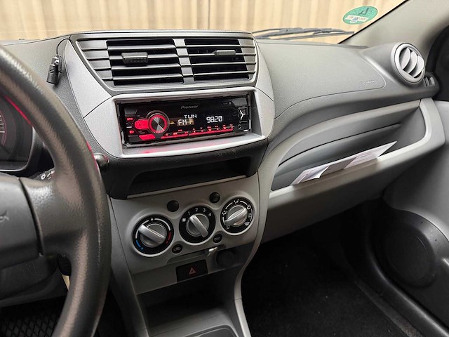 Nissan pixo 1.0 visia 2009 - afbeelding 7 van  15