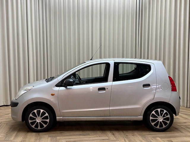 Nissan pixo 1.0 visia 2009 - afbeelding 9 van  15