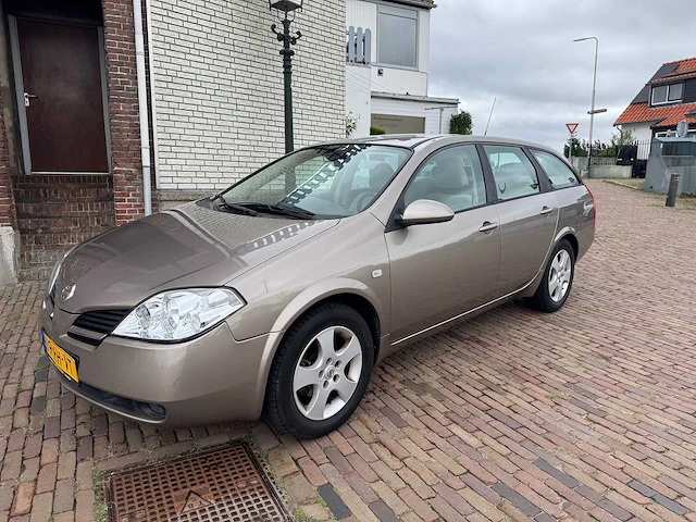 Nissan primera estate 2.0 acenta 19-rh-vt - afbeelding 1 van  21