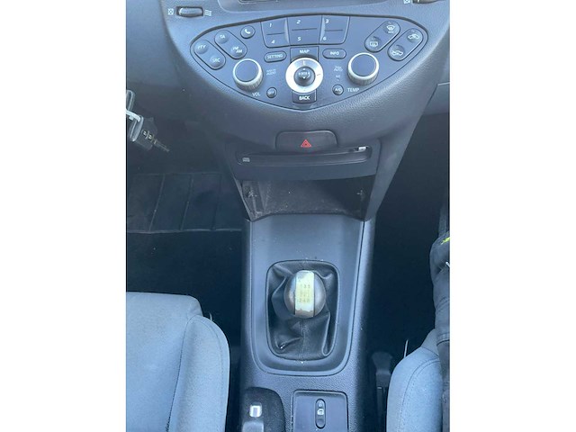 Nissan primera estate 27-sv-kv - afbeelding 10 van  32