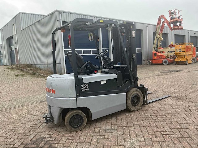 Nissan q02l25cu vorkheftruck - afbeelding 12 van  17