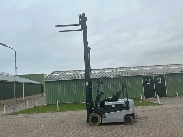 Nissan q02l25cu vorkheftruck - afbeelding 16 van  17