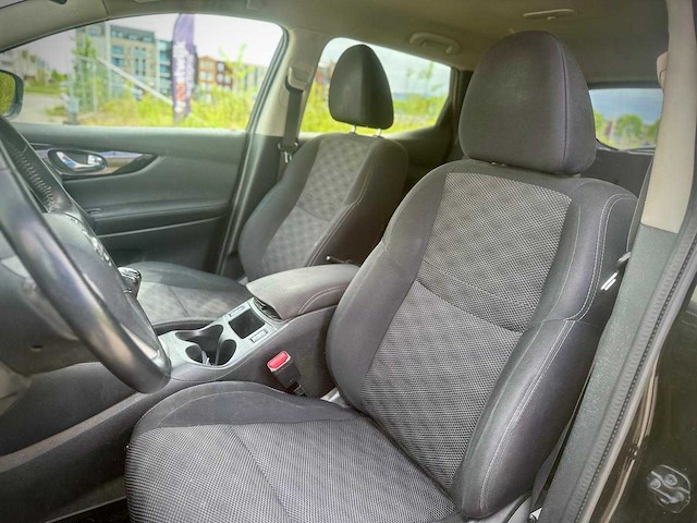 Nissan qashqai - 1.2 n-vision ; k-160-bp - afbeelding 11 van  15