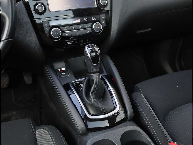 Nissan qashqai 1.2 2018 automaat - afbeelding 1 van  1