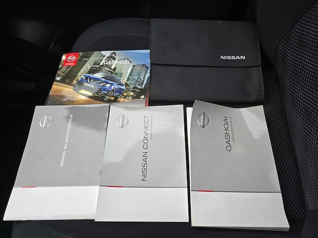 Nissan qashqai 1.2 connect edition 2015 | hp-207-f - afbeelding 22 van  30