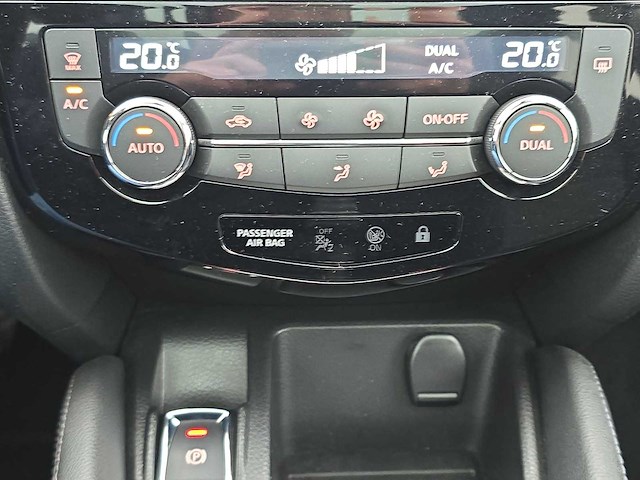Nissan qashqai 1.2 connect edition 2015 | hp-207-f - afbeelding 15 van  30
