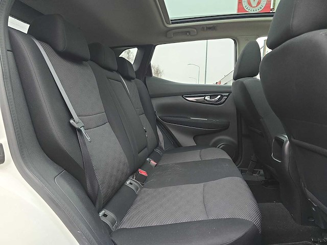 Nissan qashqai 1.2 connect edition 2015 | hp-207-f - afbeelding 22 van  30
