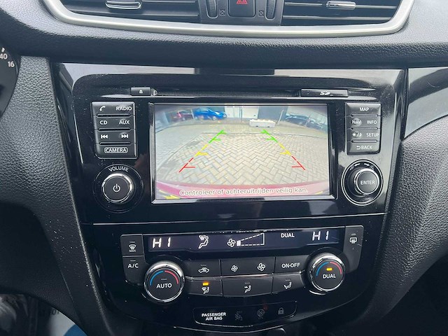 Nissan qashqai 1.2 connect edition, jn-181-h - afbeelding 12 van  24