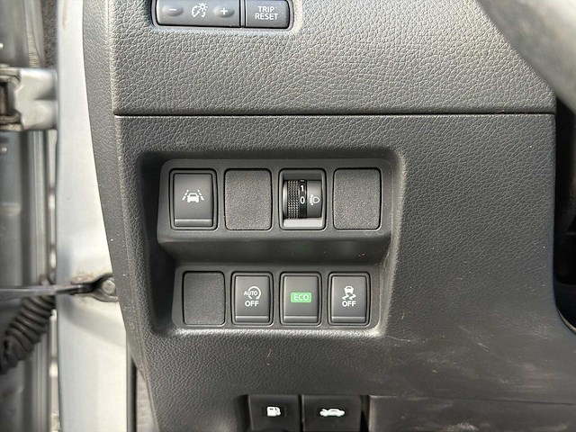 Nissan qashqai 1.2 n-connecta 2017 | nh-556-z i - afbeelding 1 van  18