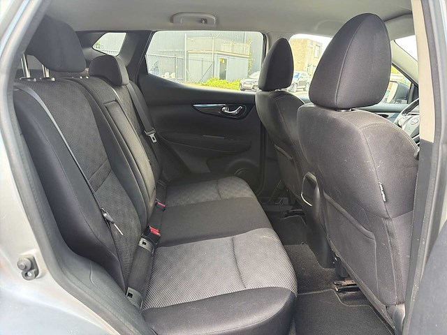 Nissan qashqai 1.2 n-connecta 2017 | nh-556-z i - afbeelding 10 van  18