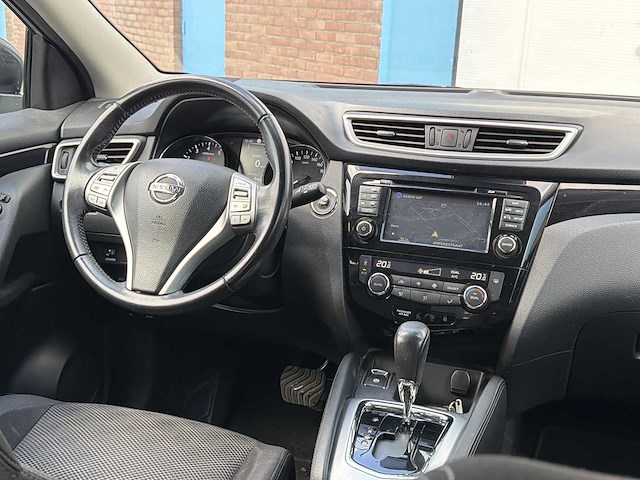 Nissan qashqai 1.2 n-connecta 2017 | nh-556-z i - afbeelding 12 van  18